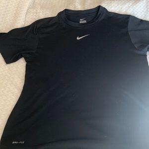 Boys size medium Nike dri fit tee